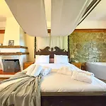 Pliades Traditional Ξενοδοχείο 3*
