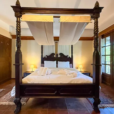 فندق Pliades Traditional 3*