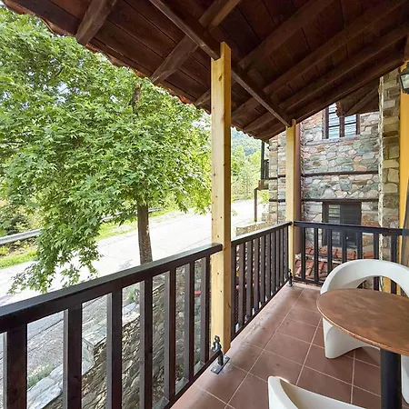 فندق Pliades Traditional 3*