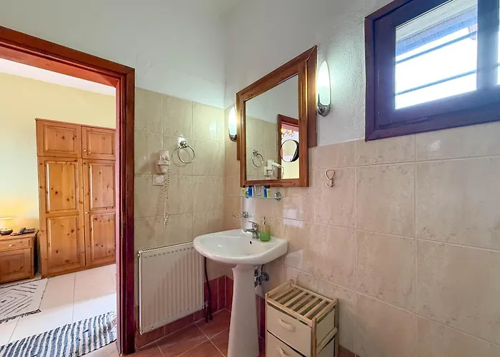 Hotel Pliades Traditional 3*
