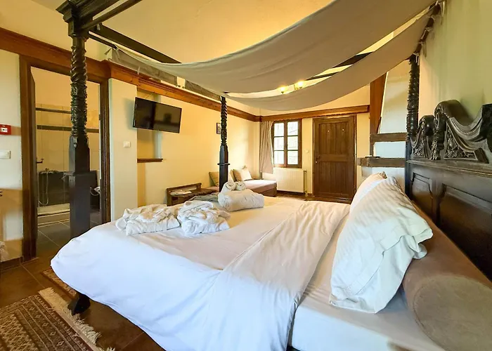 Hotel Pliades Traditional Palaios Panteleimonas