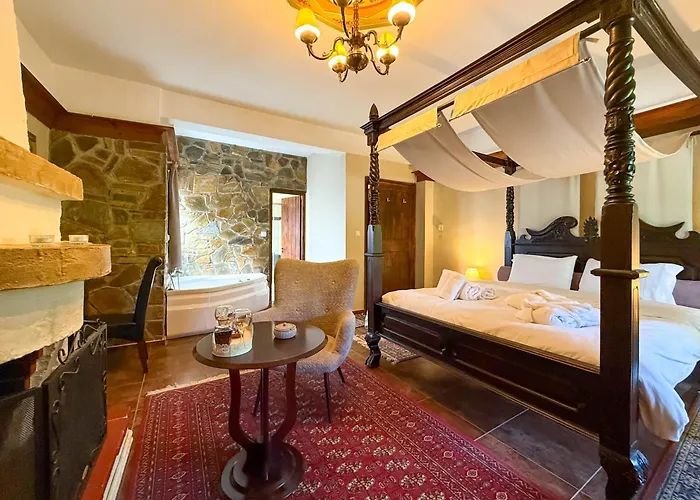 Hotel Pliades Traditional