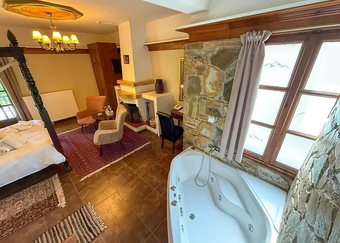 Hotel Pliades Traditional Palaios Panteleimonas