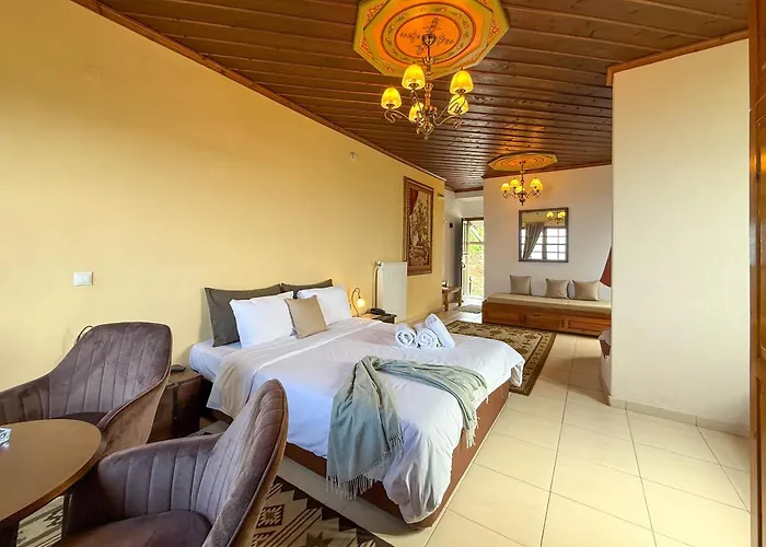 Hotel Pliades Traditional