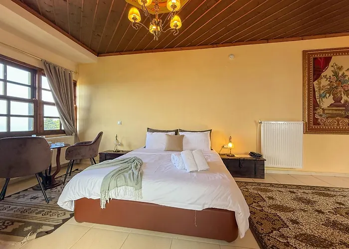 Pliades Traditional 3* Palaios Panteleimonas