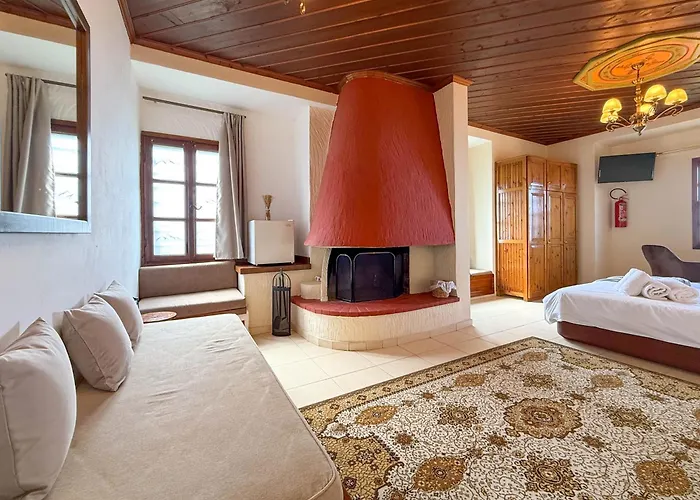 Pliades Traditional 3* Palaios Panteleimonas