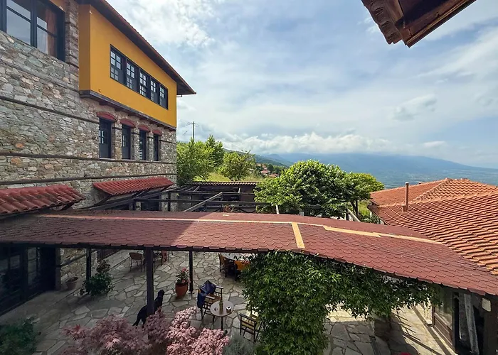 Pliades Traditional Hotel