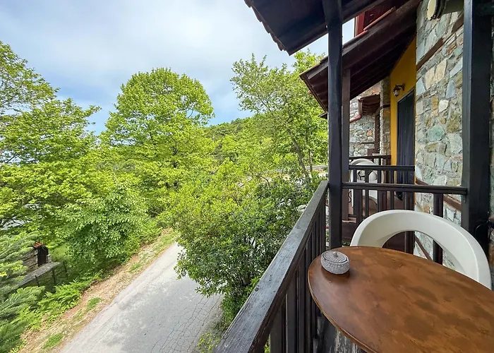Pliades Traditional Hotel 3*